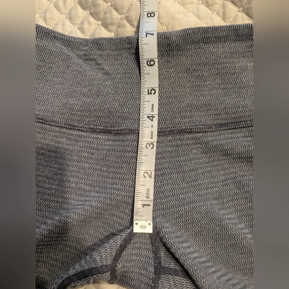 LULULEMON Wunder Under Cropped Low Rise Yoga Training Leggings Size 6 Gray